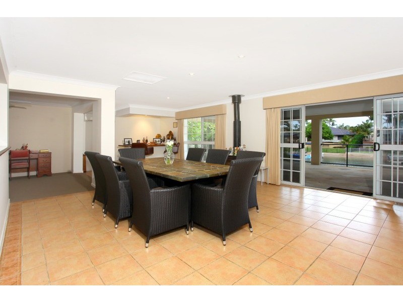 30 Conifer Crescent, Broadbeach Waters QLD 4218