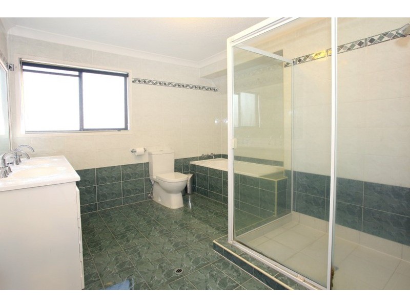 30 Conifer Crescent, Broadbeach Waters QLD 4218
