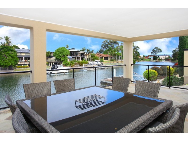 30 Conifer Crescent, Broadbeach Waters QLD 4218