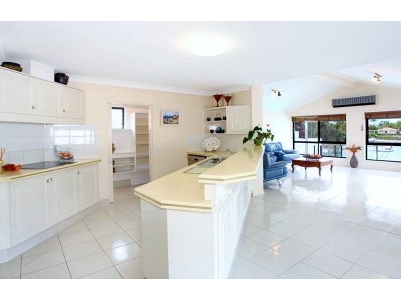 14 Forster Avenue, Sorrento QLD 4217