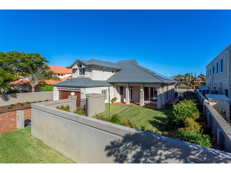 12 Buccaneer Court, Paradise Waters QLD 4217