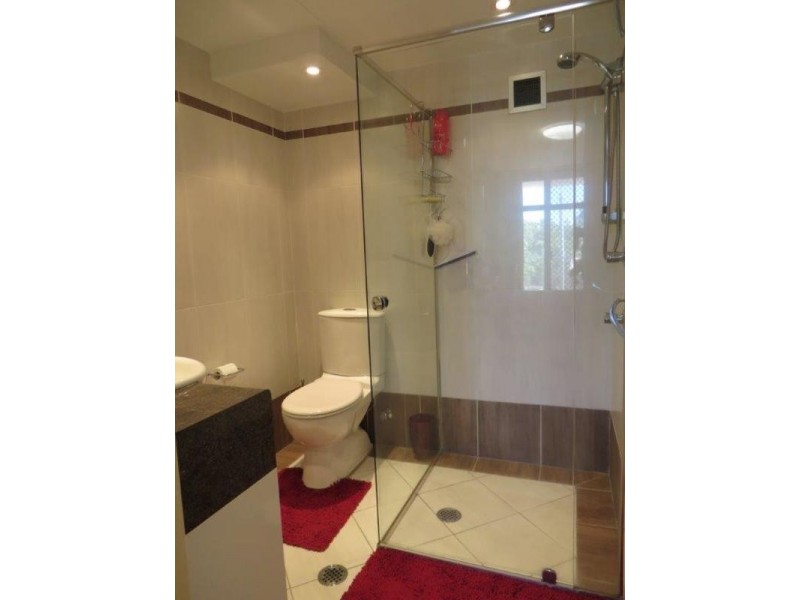 33 Thornton Street, Surfers Paradise QLD 4217
