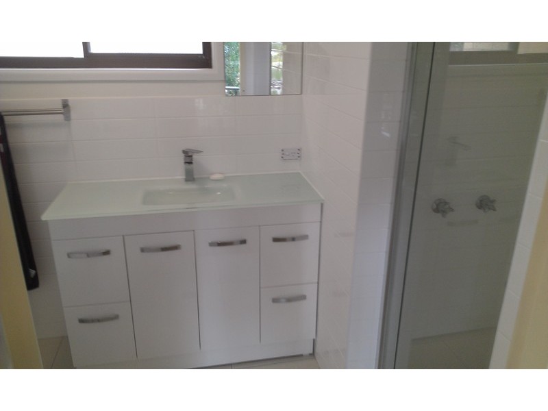 5 Pacific  Street, Main Beach QLD 4217