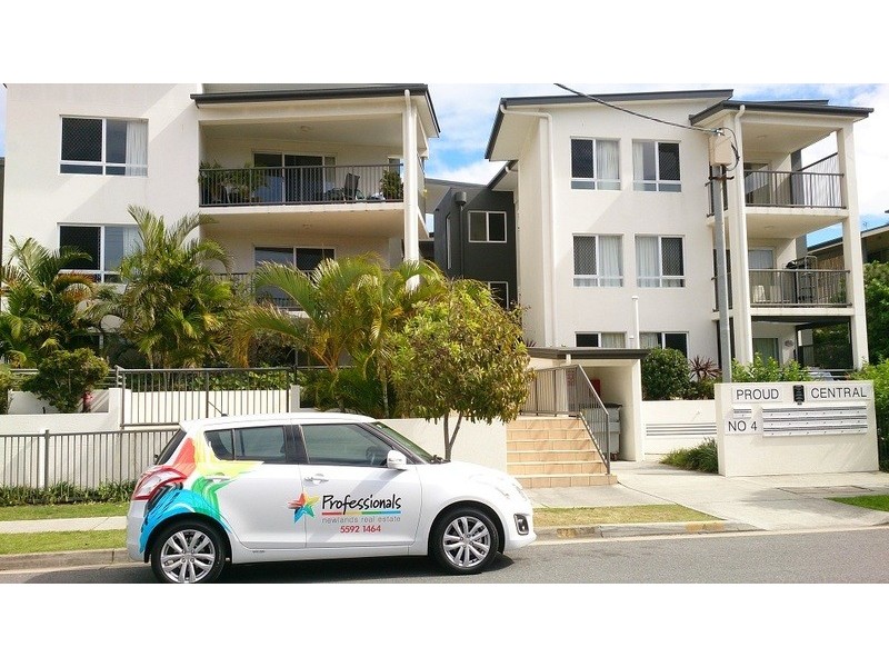 4 Proud  Street, Labrador QLD 4215