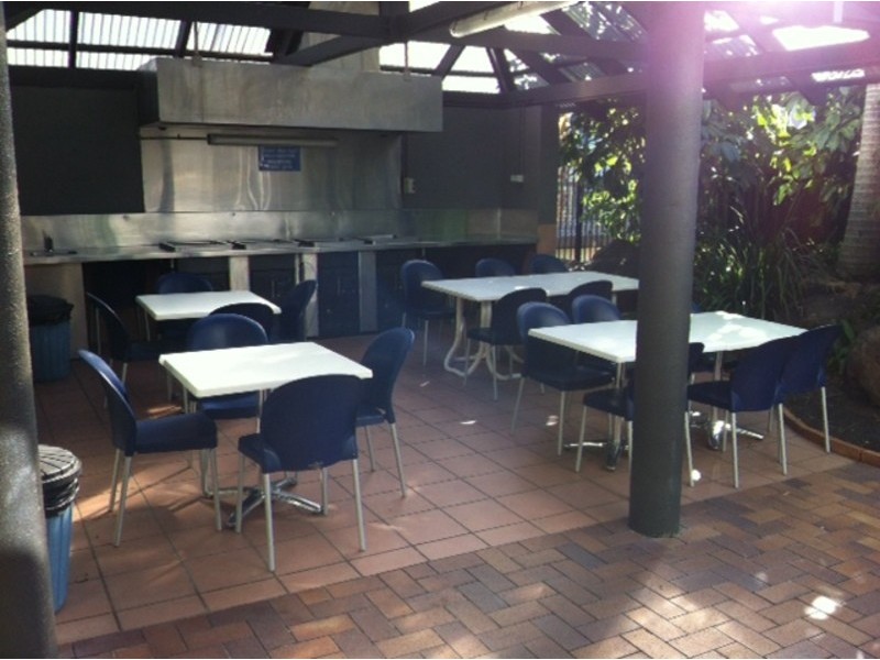 5 Enderley Avenue, Surfers Paradise QLD 4217