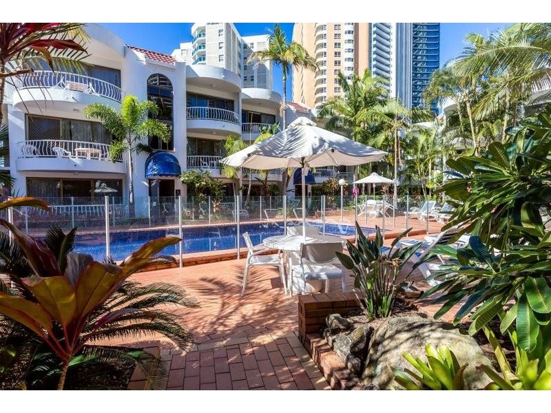 St Tropez/31 Orchid Avenue, Surfers Paradise QLD 4217