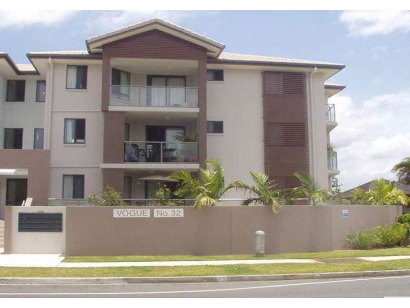 32 Bath  Street, Labrador QLD 4215