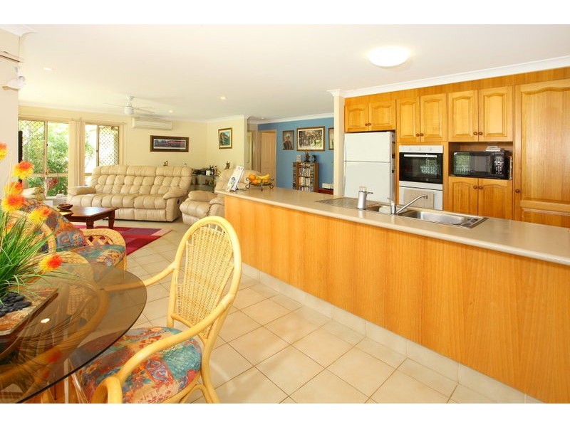 Clear Island Waters QLD 4226