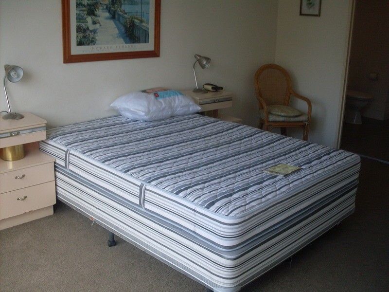 2 Riverview Parade, Surfers Paradise QLD 4217