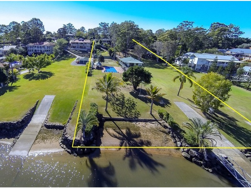 42 Reed Street, Ashmore QLD 4214