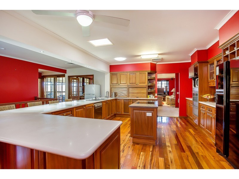 42 Reed Street, Ashmore QLD 4214