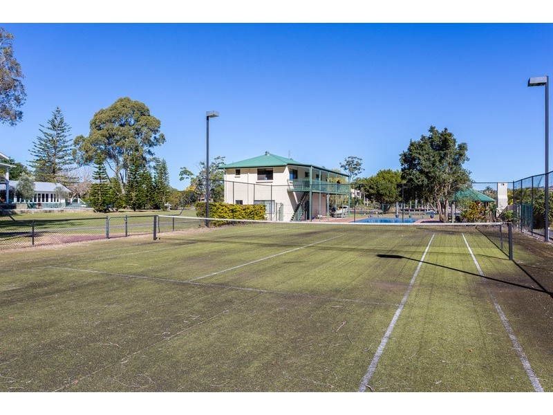 42 Reed Street, Ashmore QLD 4214