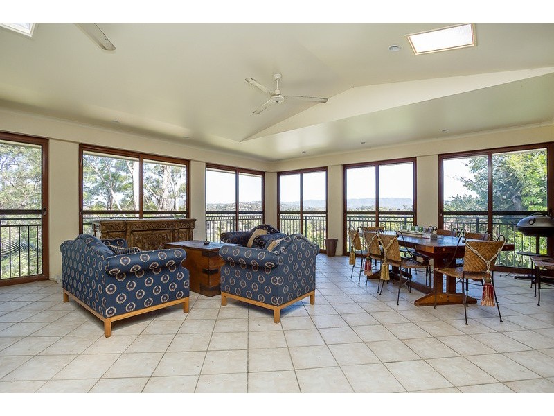 42 Reed Street, Ashmore QLD 4214