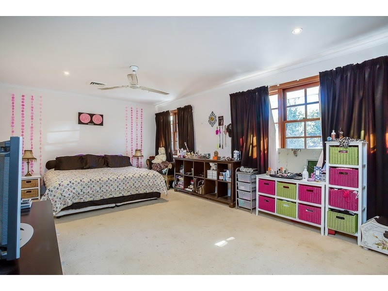 42 Reed Street, Ashmore QLD 4214