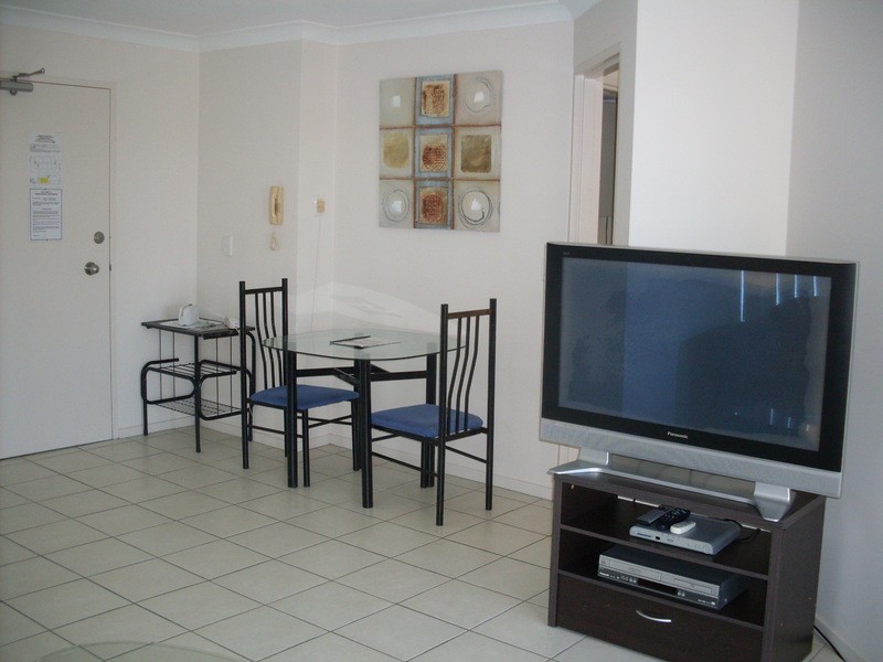 43 Cypress  Avenue, Surfers Paradise QLD 4217