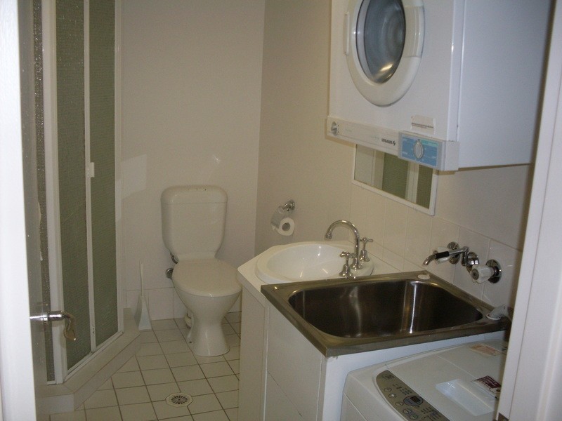 43 Cypress  Avenue, Surfers Paradise QLD 4217