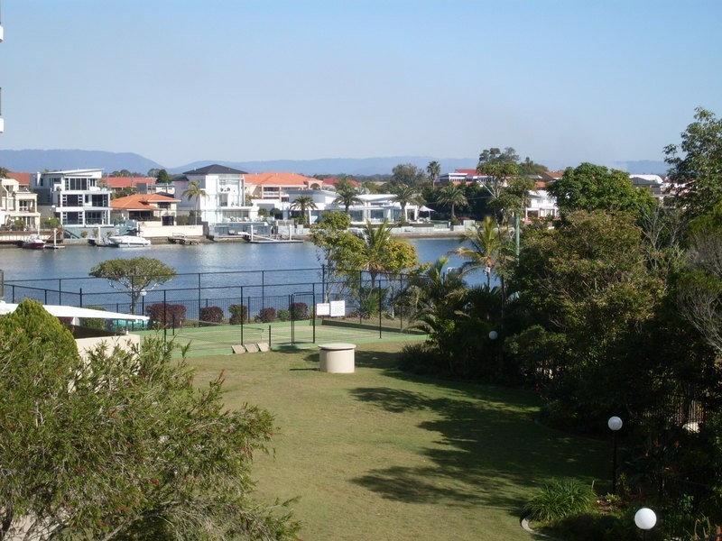 43 Cypress  Avenue, Surfers Paradise QLD 4217