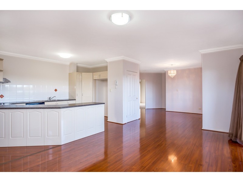 13/25 Chester Terrace, Southport QLD 4215