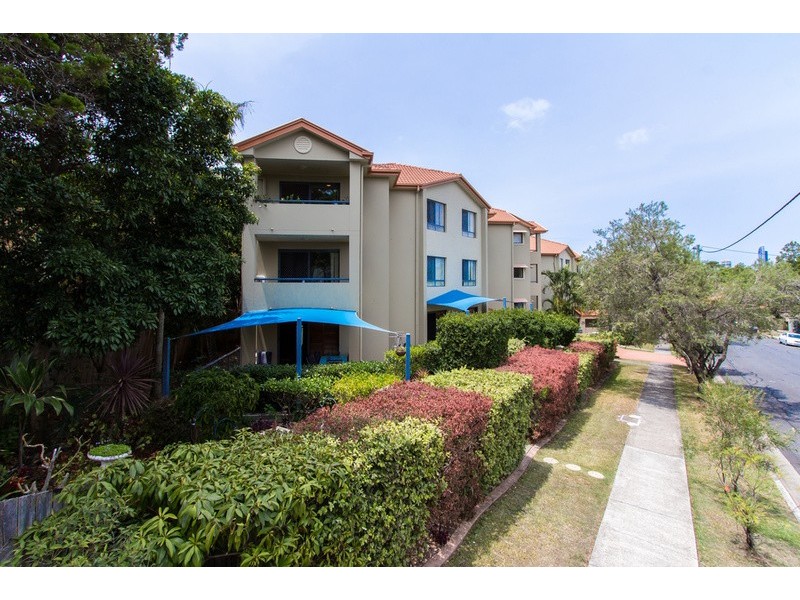 13/25 Chester Terrace, Southport QLD 4215