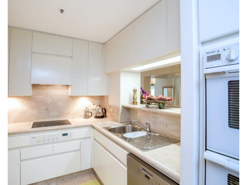 Pacific Mirage/135 Seaworld Drive, Surfers Paradise QLD 4217