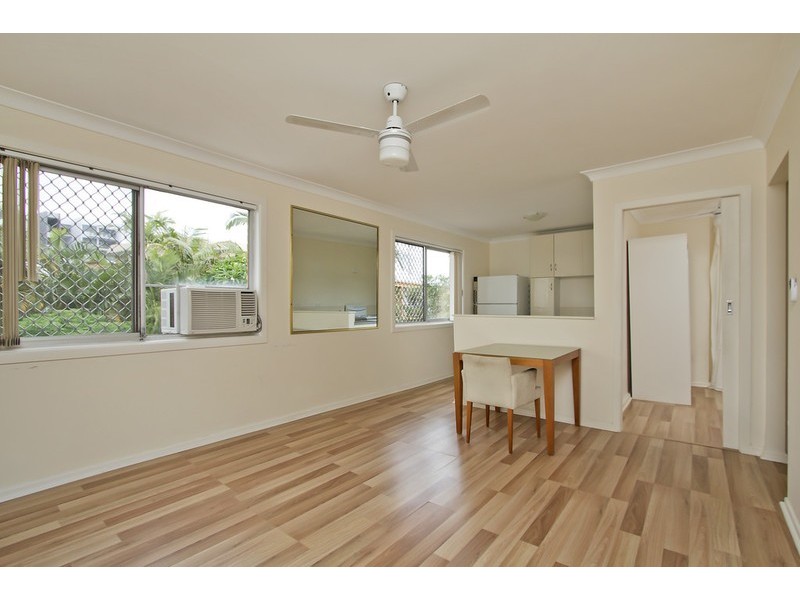 4/34-36 Tarcoola  Crescent, Surfers Paradise QLD 4217