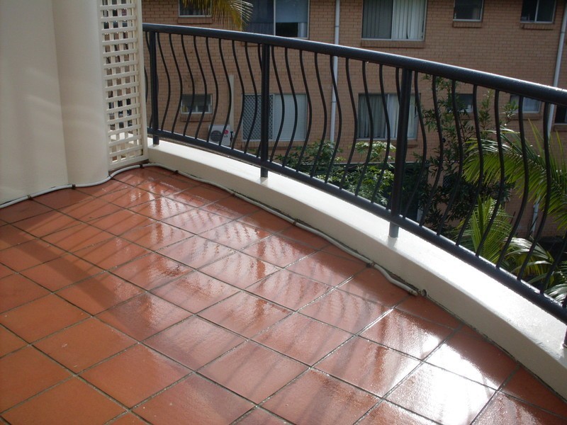 12 Tarcoola  Crescent, Surfers Paradise QLD 4217