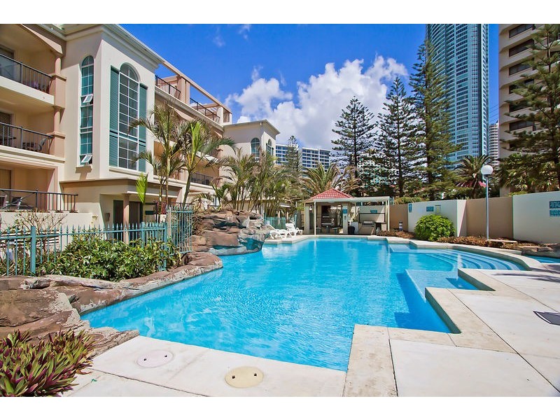 Villa De La Mer/4 Northcliffe  Terrace, Surfers Paradise QLD 4217