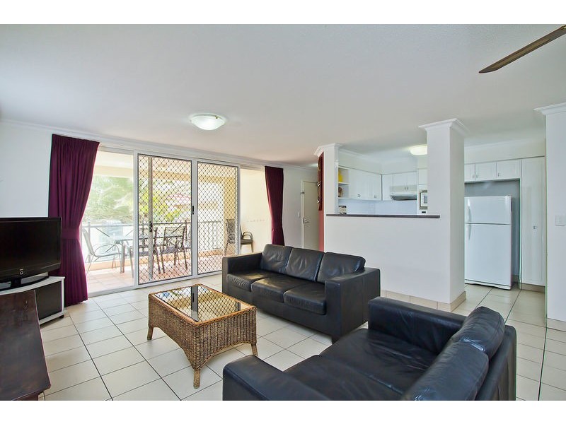 Villa De La Mer/4 Northcliffe  Terrace, Surfers Paradise QLD 4217