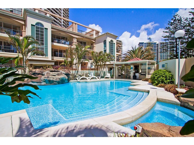 Villa De La Mer/4 Northcliffe  Terrace, Surfers Paradise QLD 4217