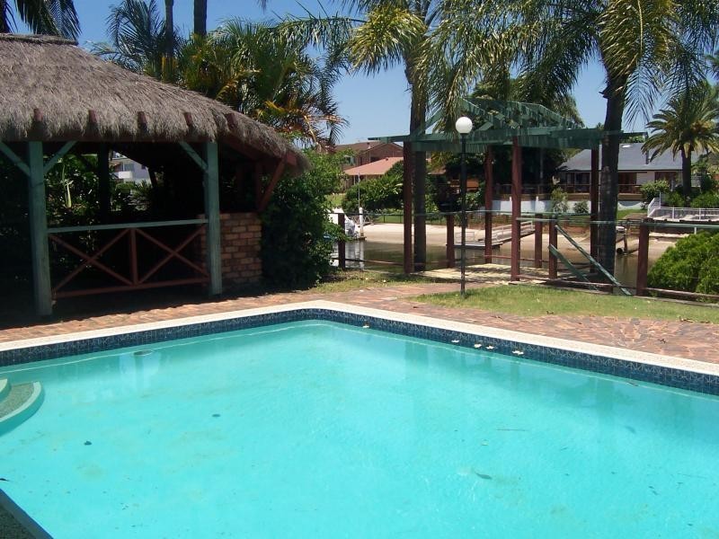 39 Platypus Avenue, Sorrento QLD 4217