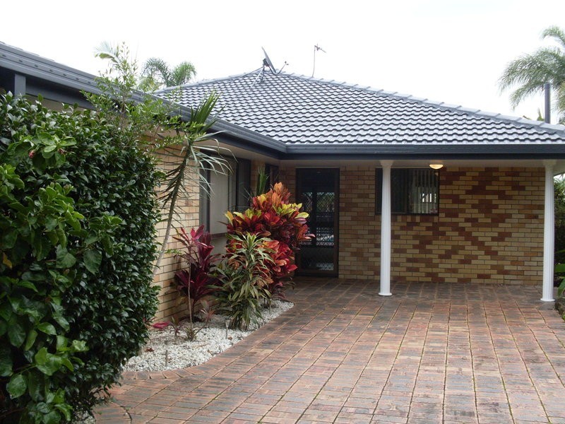 39 Platypus Avenue, Sorrento QLD 4217