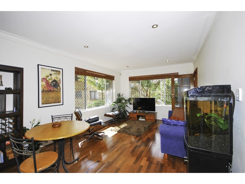 Antony Court/27 Enderley Avenue, Surfers Paradise QLD 4217