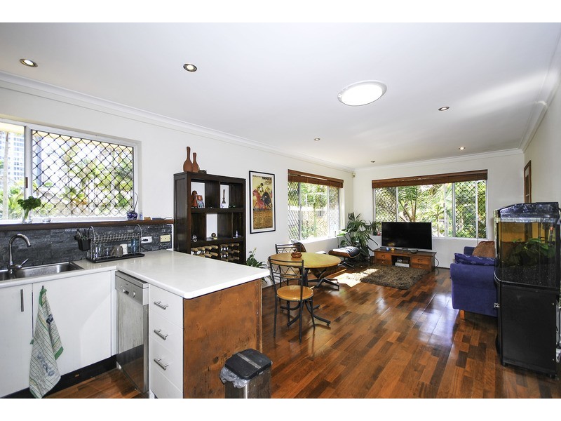 Antony Court/27 Enderley Avenue, Surfers Paradise QLD 4217