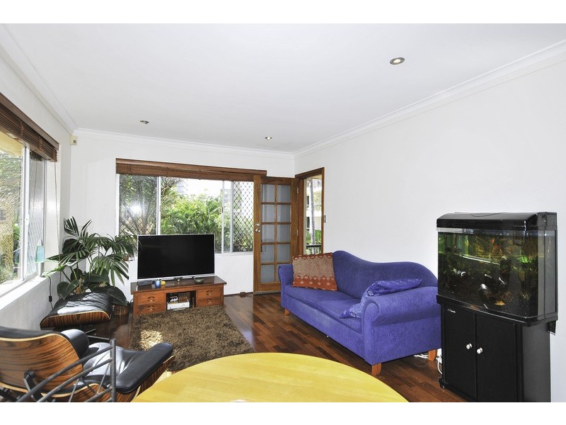 Antony Court/27 Enderley Avenue, Surfers Paradise QLD 4217