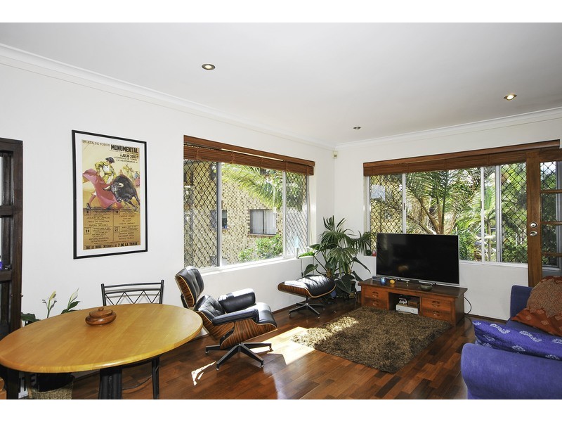 Antony Court/27 Enderley Avenue, Surfers Paradise QLD 4217