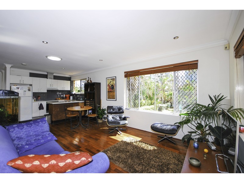Antony Court/27 Enderley Avenue, Surfers Paradise QLD 4217