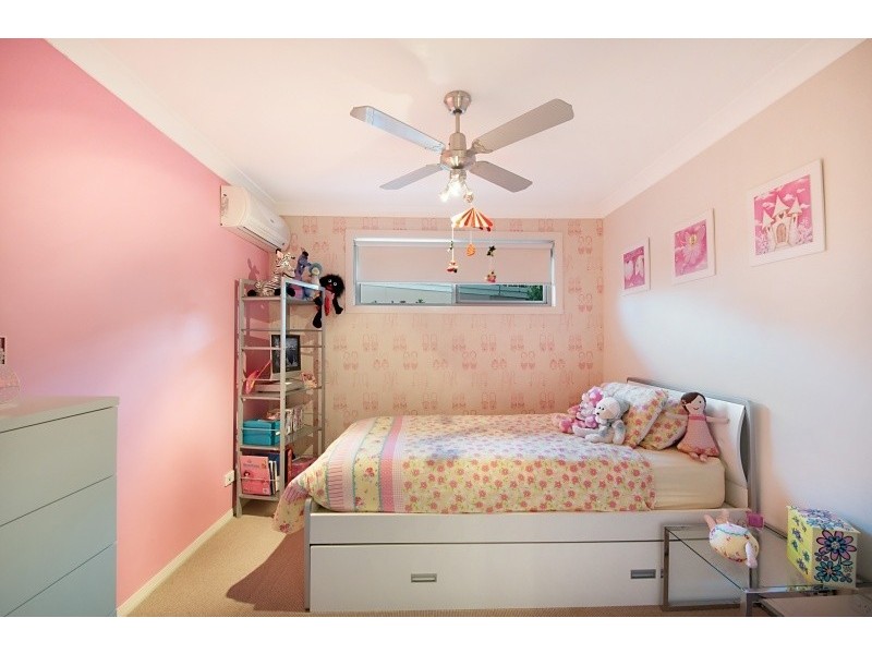 35 Amalfi Drive, Isle Of Capri QLD 4217