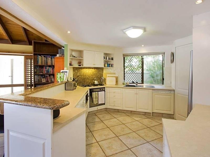 21 Buccaneer Court, Paradise Waters QLD 4217