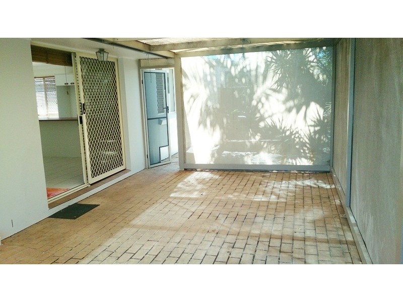 9 Ken Russell Court, Bundall QLD 4217