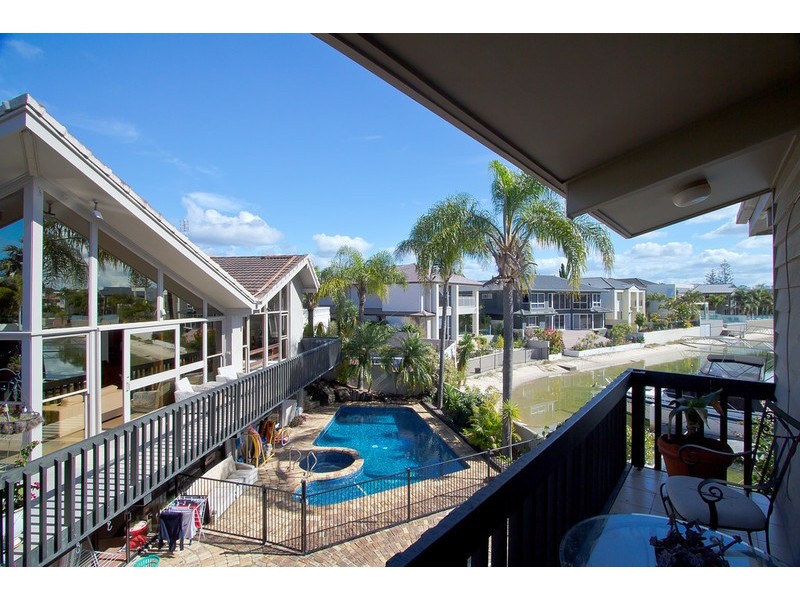 Paradise Waters QLD 4217