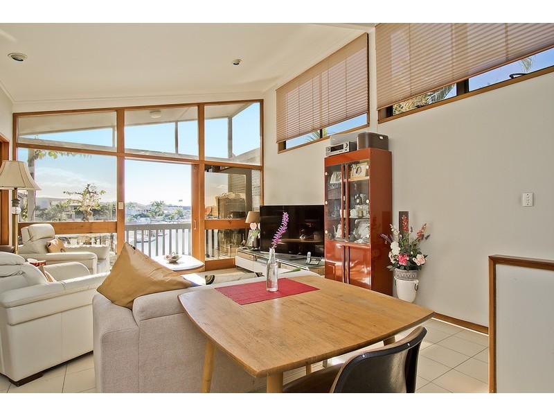 Paradise Waters QLD 4217