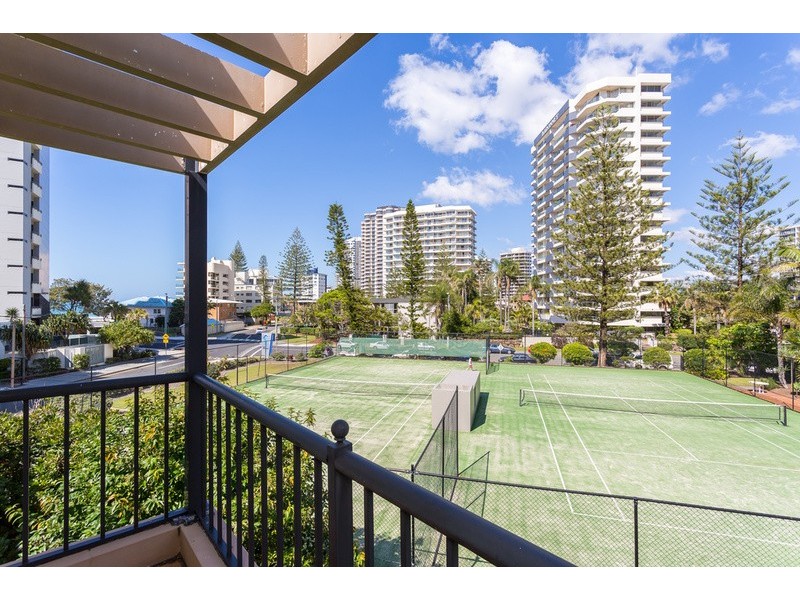 Villas De La Mer 17/4 – 6 Markwell Avenue, Surfers Paradise QLD 4217