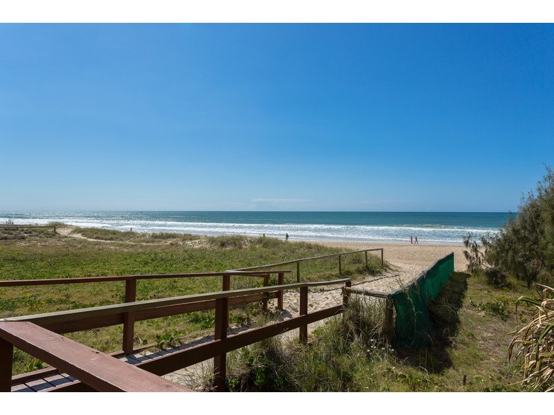 Villas De La Mer 17/4 – 6 Markwell Avenue, Surfers Paradise QLD 4217