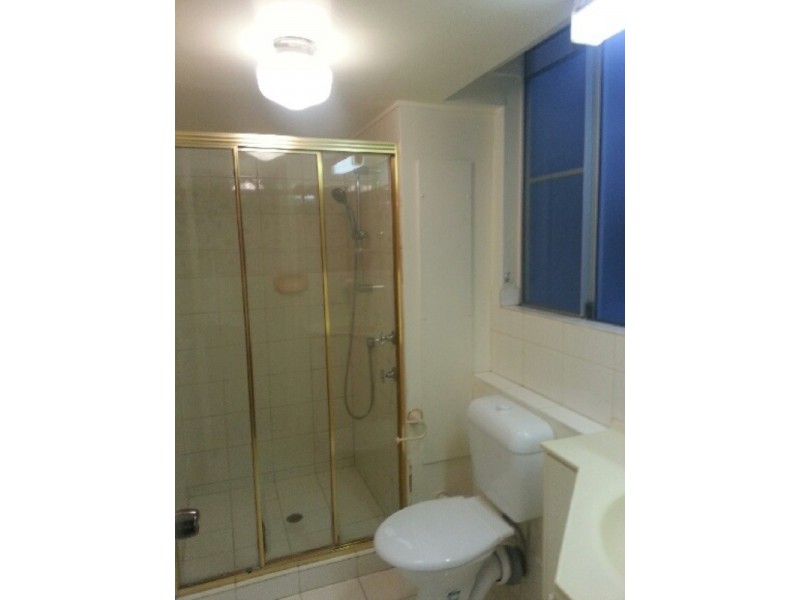 220 Surf Parade, Surfers Paradise QLD 4217