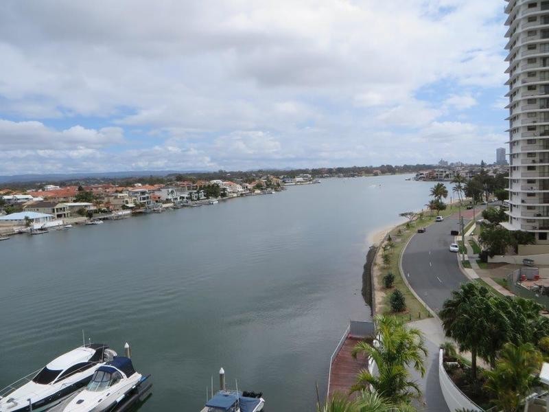 40 Riverview Parade, Surfers Paradise QLD 4217