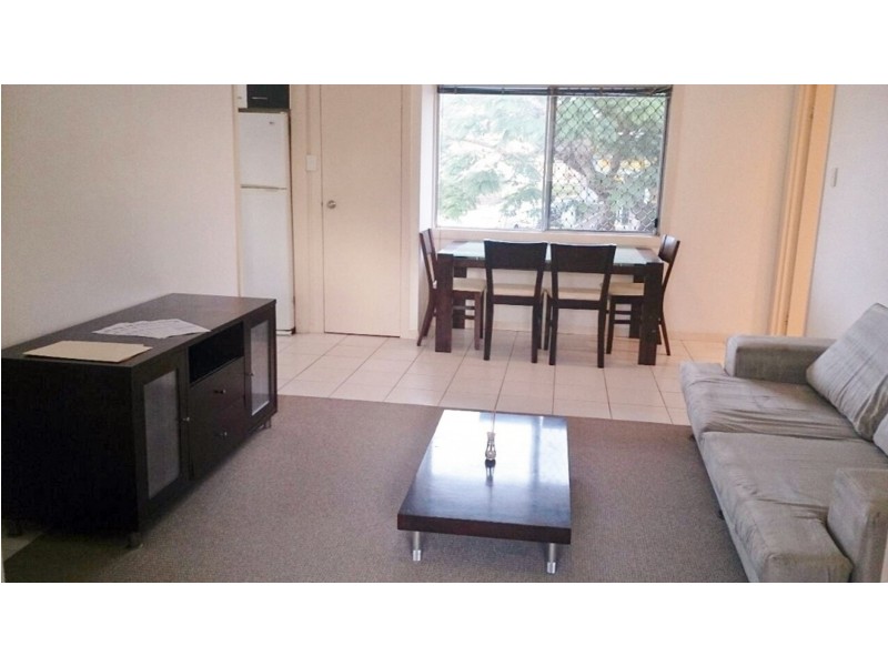 3/1958 Gold Coast Highway, Miami QLD 4220