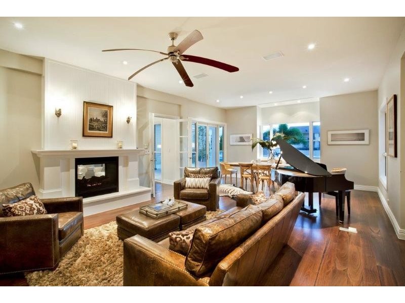 Paradise Waters QLD 4217