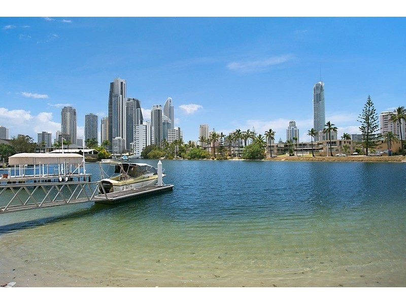 25 Sunrise Boulevard, Surfers Paradise QLD 4217