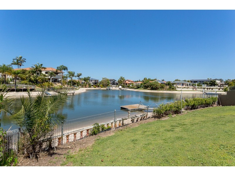 8 Kilkenny Court, Sorrento QLD 4217