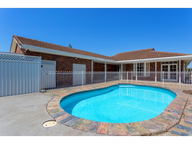 8 Kilkenny Court, Sorrento QLD 4217